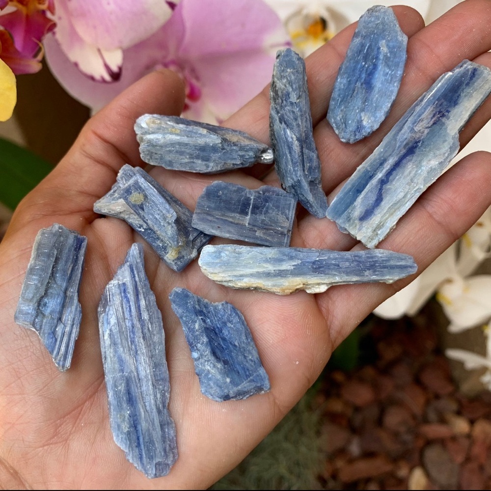 (2) Raw Blue Kyanite Blades - Picture 2 of 3